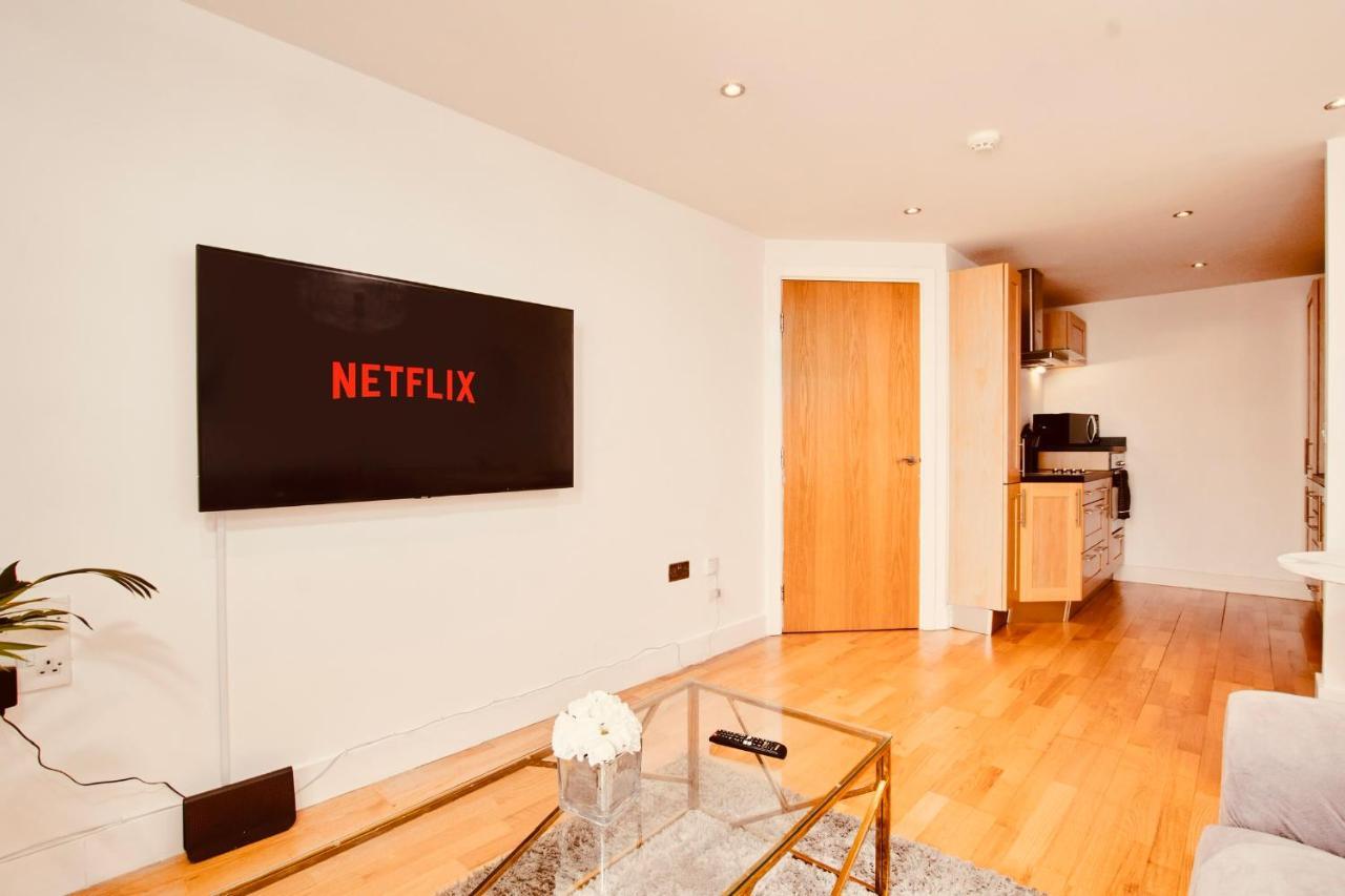 Primedoorstep Deluxe City Apt, River Canal View& Free Parking! 리즈 외부 사진
